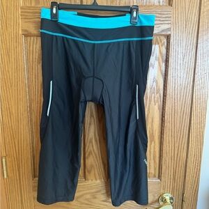 Trayl Women’s Padded Cycling Capris - Large